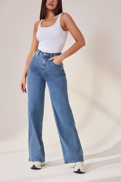 Wide Leg Jeans - Mid Blue