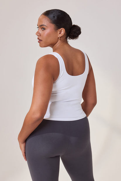 Curve Lightweight Everyday Tank Top - White