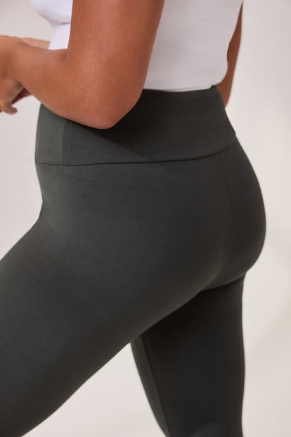 Curve Lightweight Everyday High Waisted Leggings - Pine