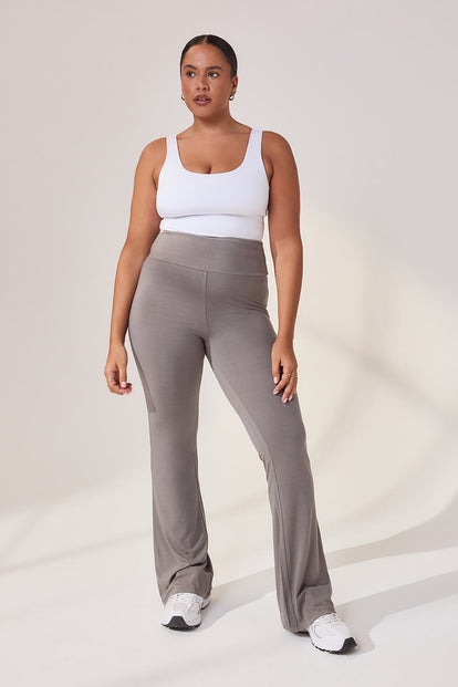 Curve Lightweight Flare Leggings - Slate Green