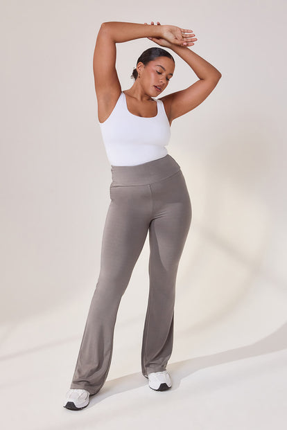 Simone - Height: 5'6 | Wearing Size 42 Tall
