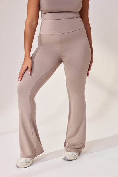Curve Lightweight Flare Leggings - Stone