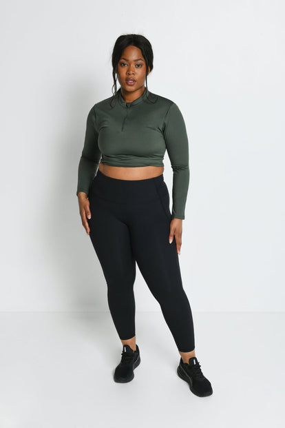 Rose - Height: 5'10 | Wearing Size 18 Tall