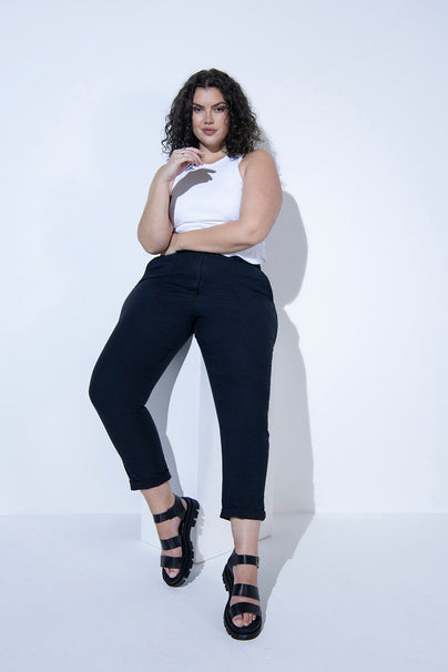 files/074_CHINO_TROUSER_NAVY_S18_008.jpg