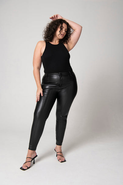 files/085_LEATHER_TROUSERS_BLACK_S18_007.jpg