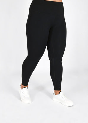 Legging 7/8e taille haute grande taille Revitalise - Midnight Black