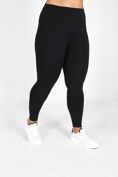 Legging 7/8e taille haute grande taille Revitalise - Midnight Black