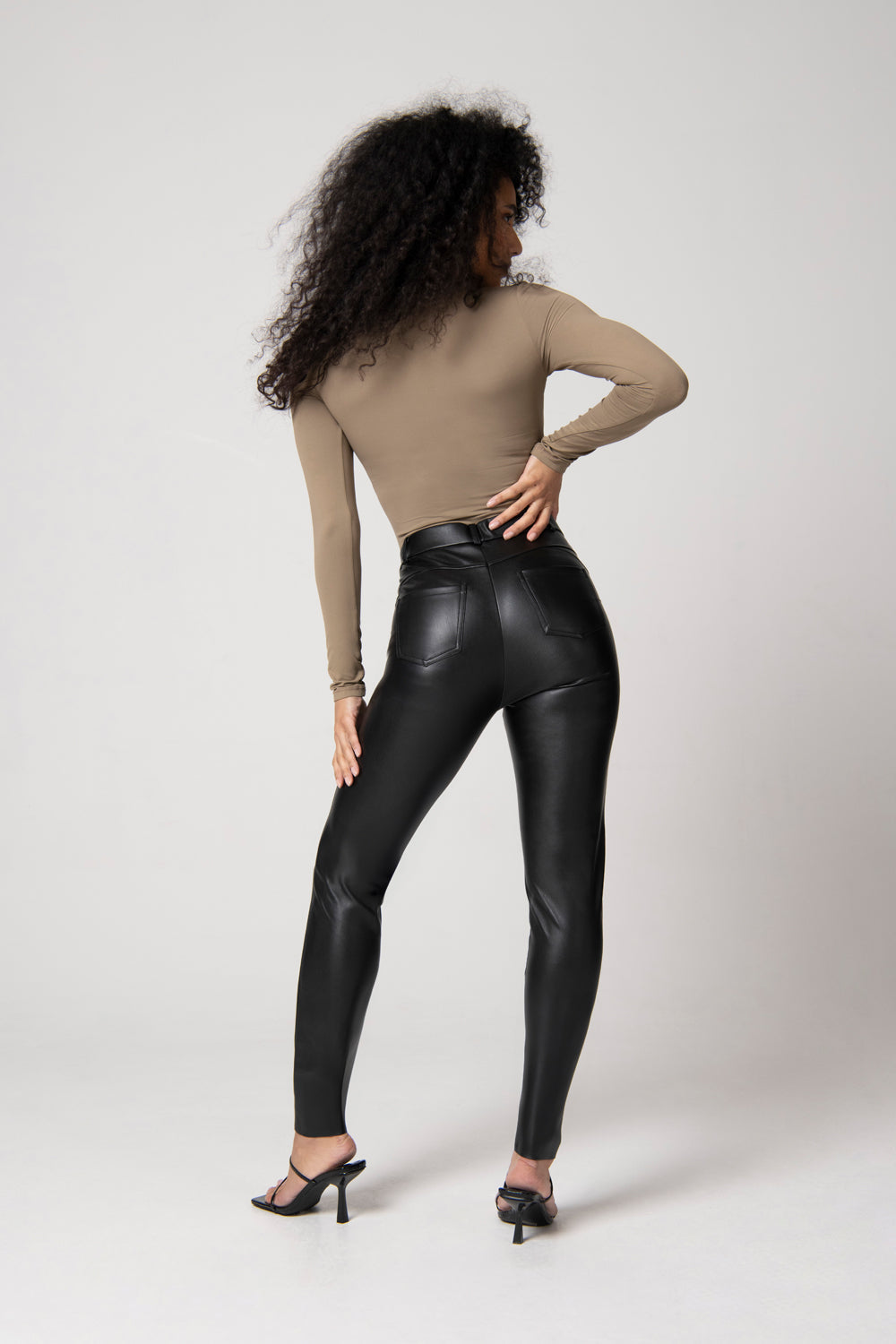 Pantalon en similicuir - Noir