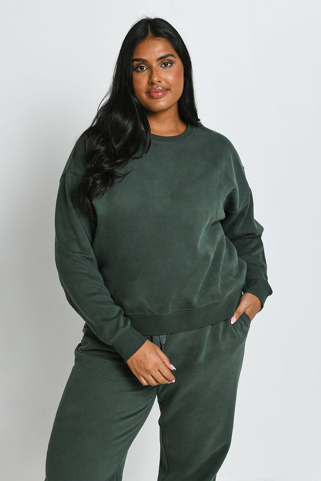 files/C_Green_CosyEveryday_Sweatshirt_1_d70d9f3d-c8d5-4017-8a15-63d14f7fdcbb.jpg