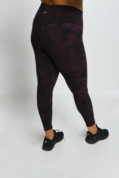 Legging 7/8e taille haute grande taille Revitalise - Dark Cherry Tie Dye