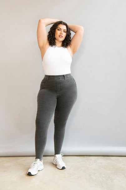 files/Copyof032_NEW_JEGGING_GREY_008_1aa7949a-f4cb-44e5-96b0-4aa89cb0c8c8.jpg