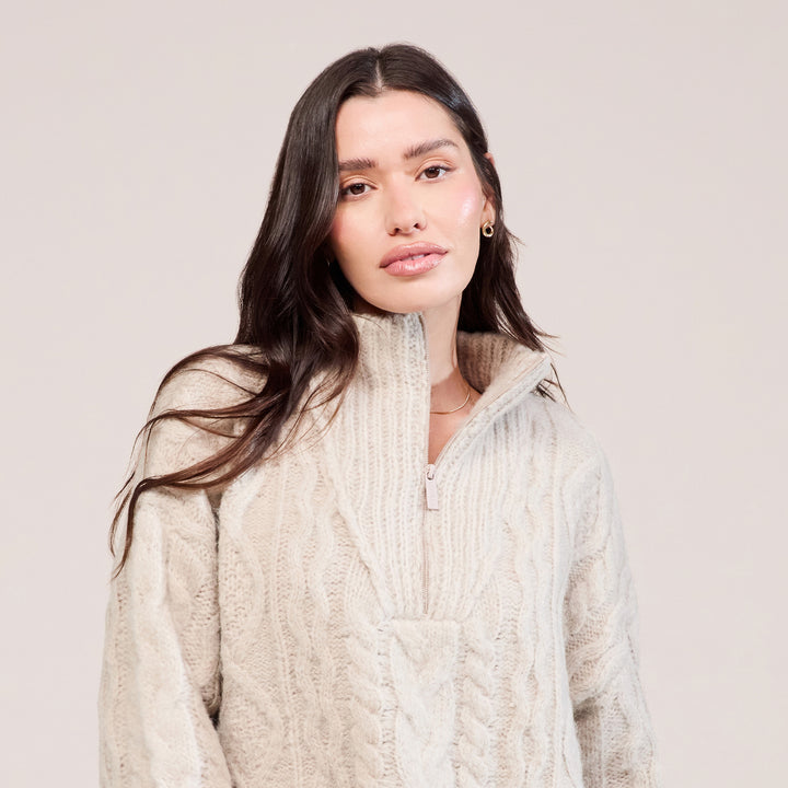 Pull en maille torsadée avec fermeture éclair 1/4 - Beige