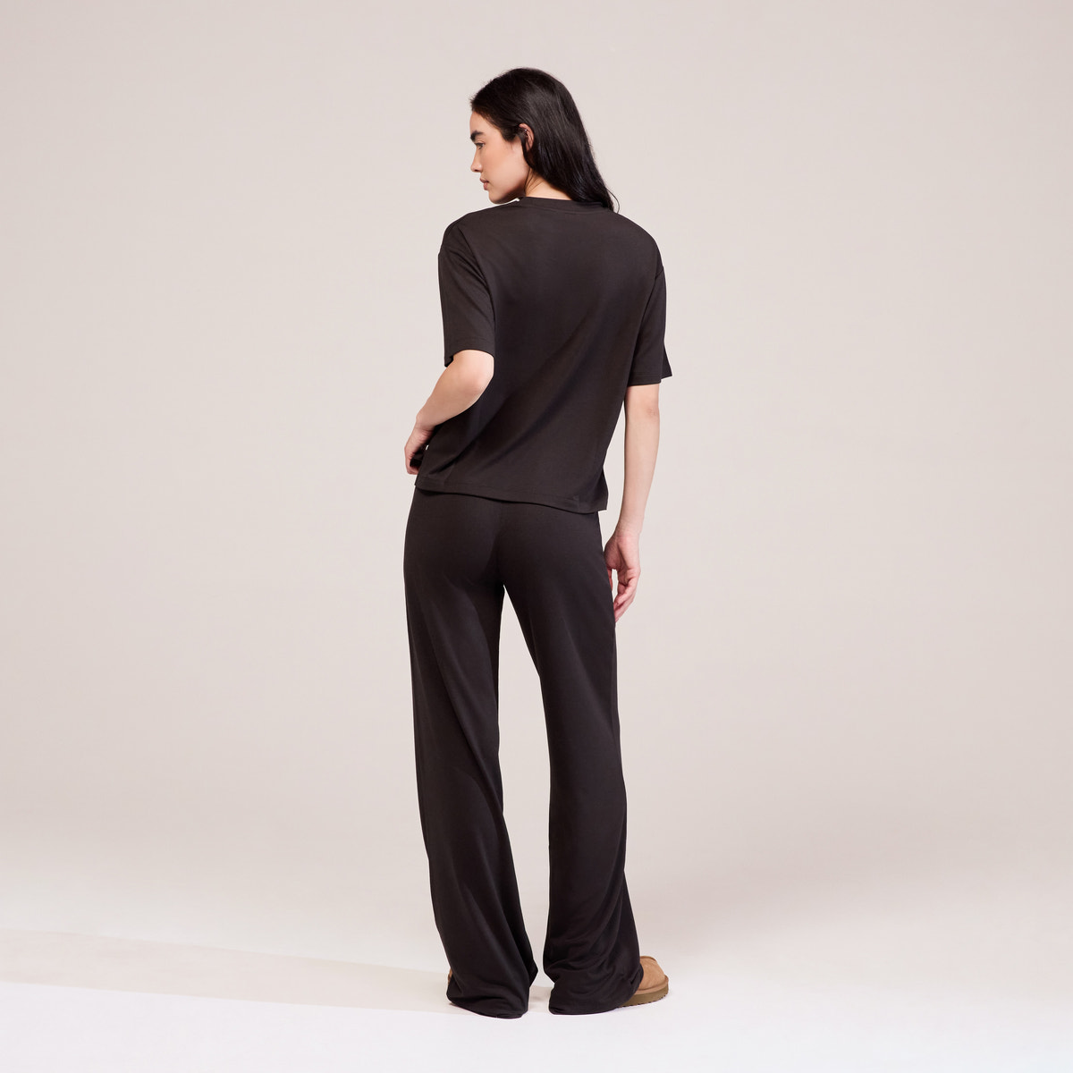 Ensemble détente large en tissu doux – Café noir