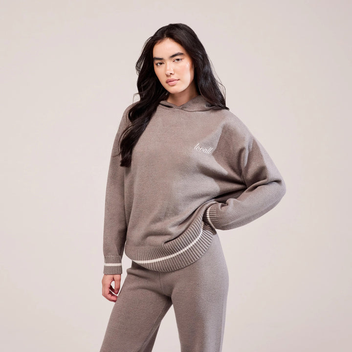 Pull doux à capuche en tricot - Moka