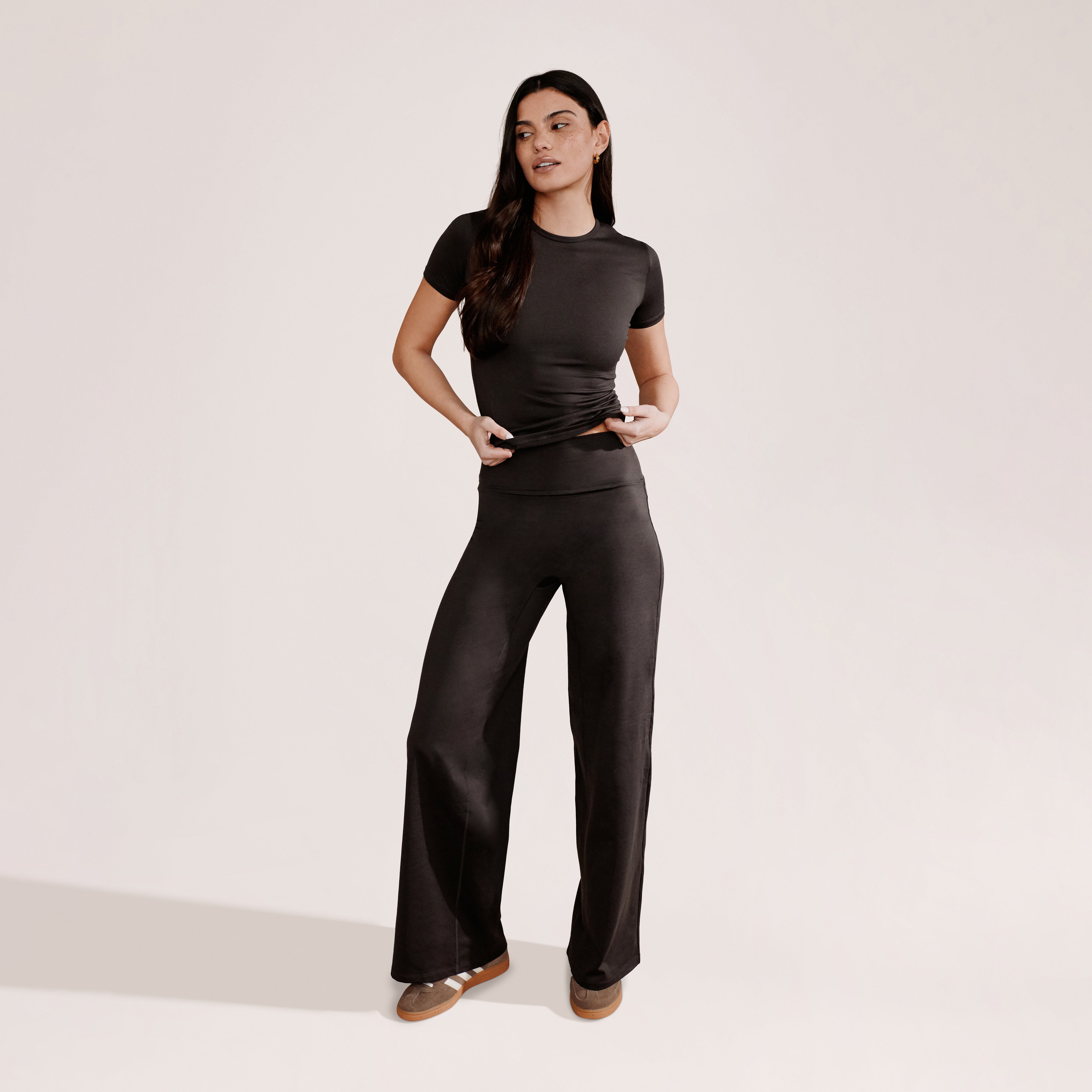 Pantalon large de tous les jours par excellence – Café noir