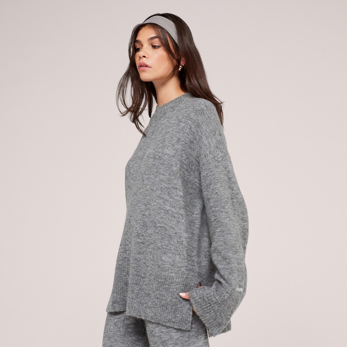 Pull oversize à ourlet fendu en maille brossée - Gris