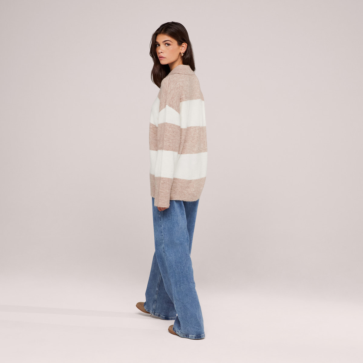 Pull polo oversize en maille brossée - Rayures beiges