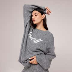 Pull oversize en maille brossée à motif script - Gris
