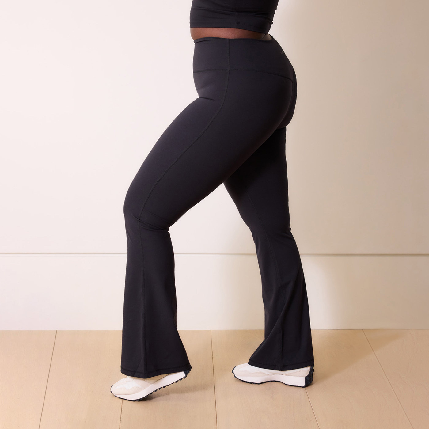 Legging flare grande taille 24/7 Revitalise - Midnight Noir