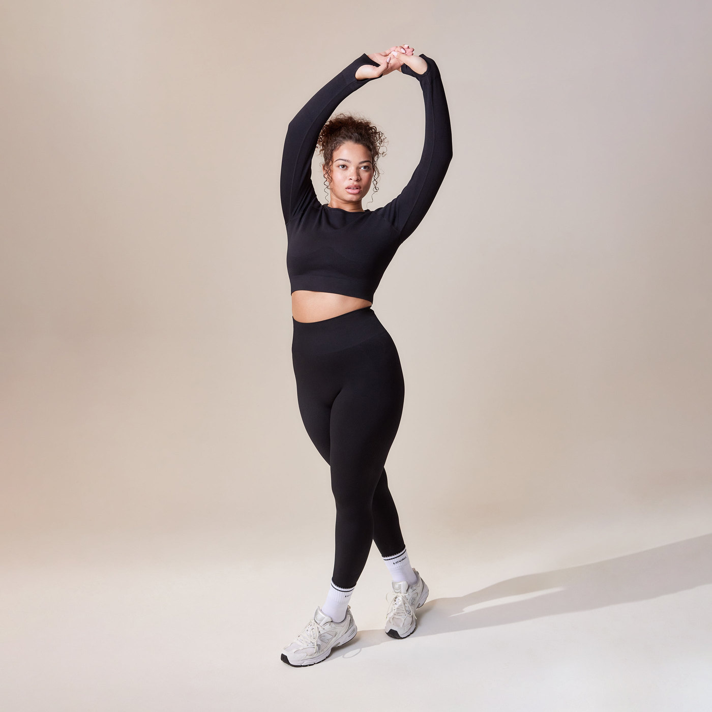 Curve Sculpt Seamless Long Sleeve Top - Black