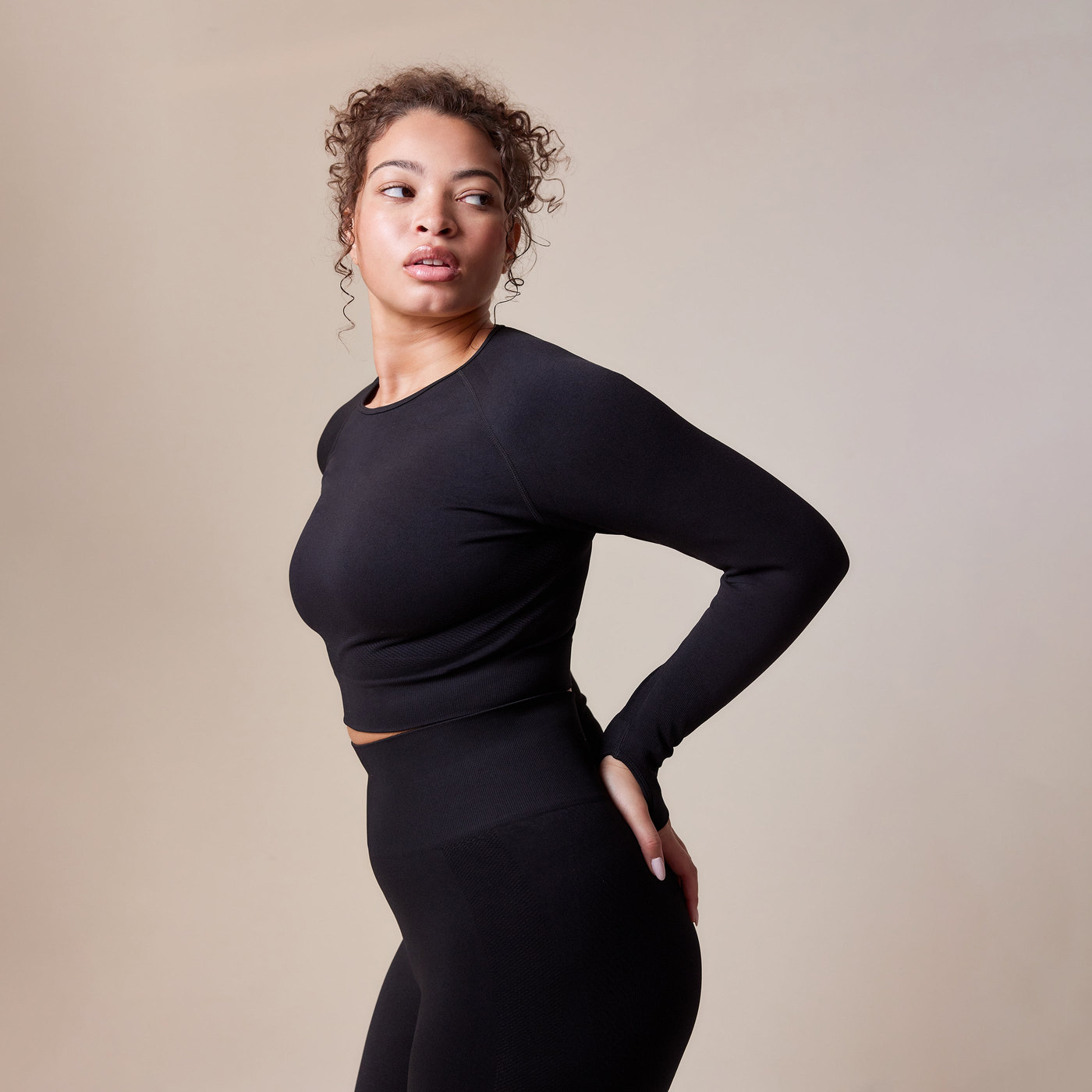 Curve Sculpt Seamless Long Sleeve Top - Black
