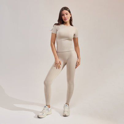 files/W_UltimateEverydayLeggings_OatmealBeige_1_f60a8922-7135-4877-8db5-73d2ba653cf0.jpg