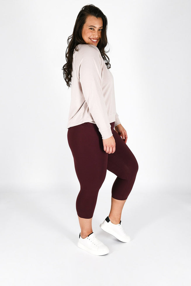 Legging court taille haute grande taille Revitalise - Winter Berry