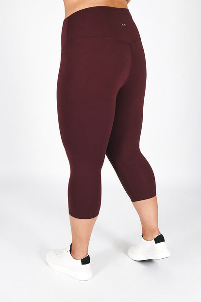 Legging court taille haute grande taille Revitalise - Winter Berry