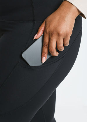 Legging de sport court grande taille Energise - Midnight Noir