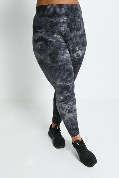 Curve Revitalise 7/8 High Waisted Leggings - Black Tie Dye