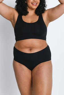 Elena - Height: 5'10 | Wearing Size 18 