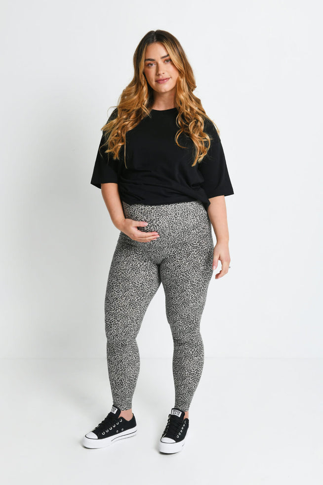 products/M_Leopard_Print_Classic_Full_Length_Maternity_Leggings_1.jpg