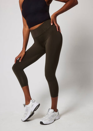 Legging de sport court taille haute Focus - Olive Vert