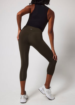 Legging de sport court taille haute Focus - Olive Vert