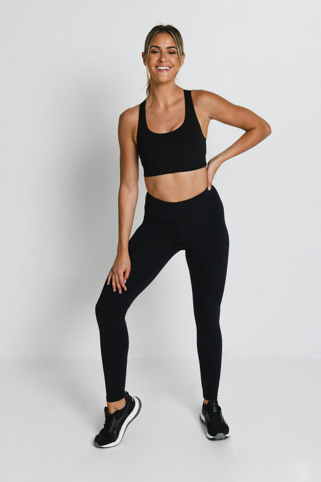 products/W_Black_FocusFullLengthSportsLeggings_1.jpg